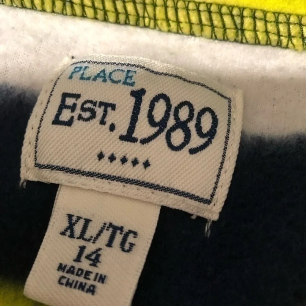 The Children’s place kids sweatshirt XL (14)